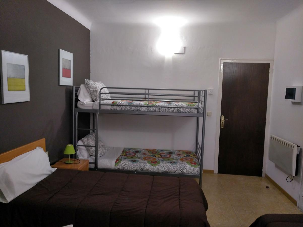 Hostal Juventus Portbou Esterno foto
